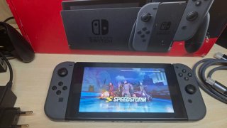 Nintendo Switch Grigio con giochi inclusi