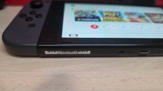 Nintendo Switch Grigio con giochi inclusi