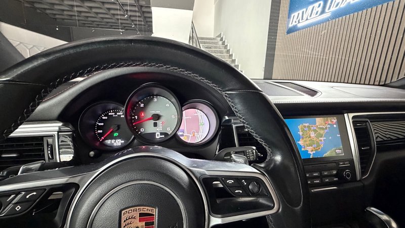 Porsche Macan 2016, foto 14