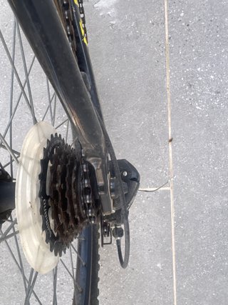 Bicicleta B-PRO X24 Negra y Amarilla