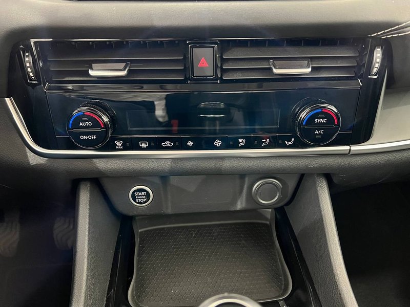 Nissan Qashqai DIG-T mHEV 4x2 Acenta (2021) 2022, foto 25