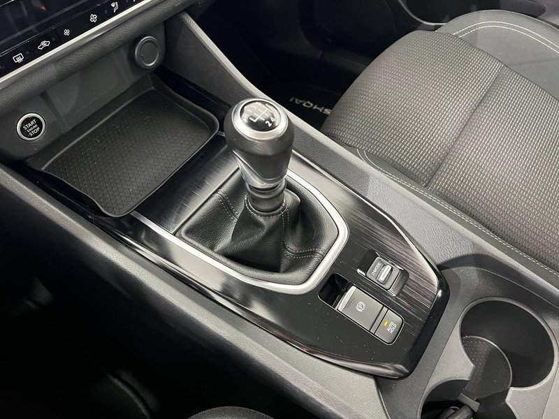 Nissan Qashqai DIG-T mHEV 4x2 Acenta (2021) 2022, foto 26