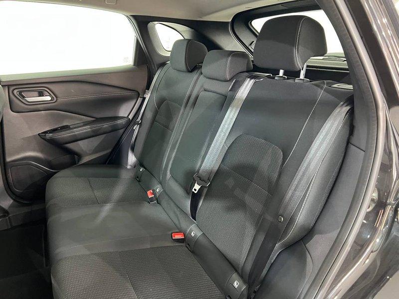 Nissan Qashqai DIG-T mHEV 4x2 Acenta (2021) 2022, foto 34