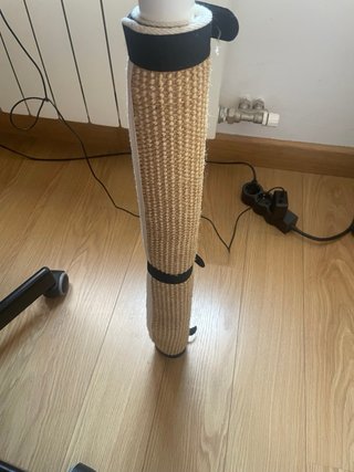 Rascador para gatos de sisal y tela