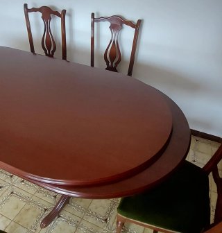 Mesa comedor y 6 sillas madera oscura