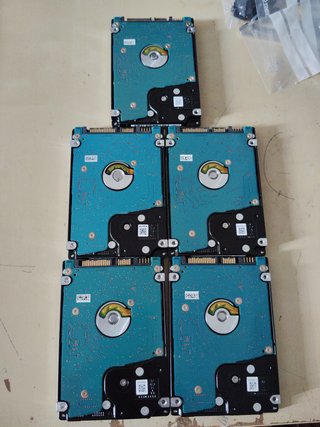 LOTE 5 DISCOS DUROS 750GB TOSHIBA