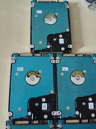 LOTE 5 DISCOS DUROS 750GB TOSHIBA
