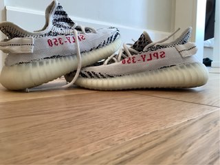 Adidas Yeezy Boost 350 V2 Zebra