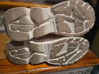 Zapatillas Di-bye blancas y rosas