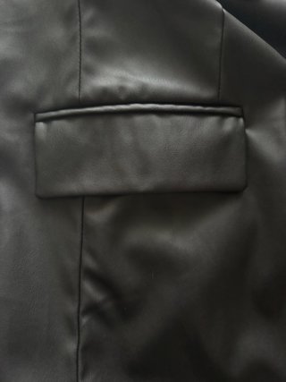 Chaleco polipiel negro de Pull&Bear