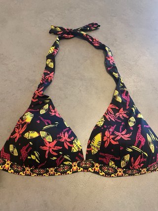 Top bikini a triangolo con stampa tribale