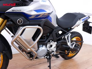 VOGE 900 DSX