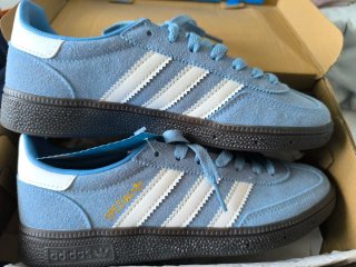 Adidas Spezial Azul y Blanco
