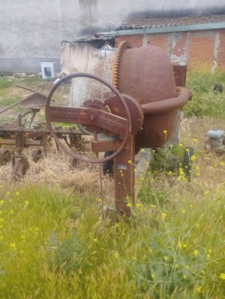 Hormigonera con motor