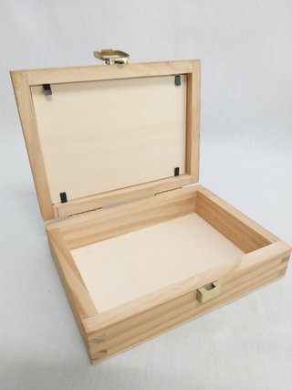 Caja de madera con tapa cristal ocalo