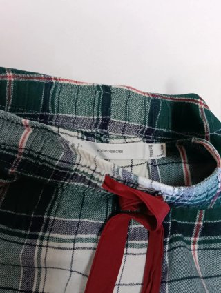 Pantalón cuadros verde y rojo