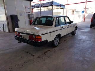 Volvo 240 1989