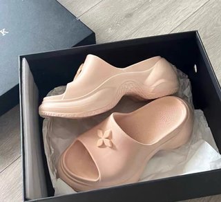 Sandalias SMFK tacón alto rosa