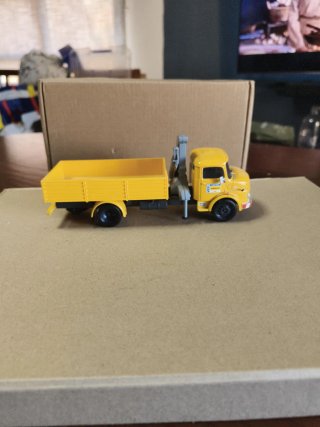 Camión Mercedes MOP 1/43