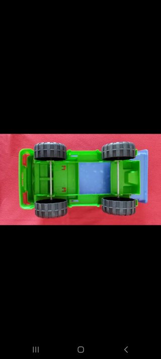 Camioncino giocattolo CMA 42
