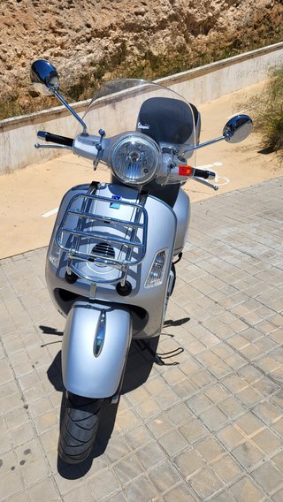 Vespa GTS 250ie Plata - 37.000 km