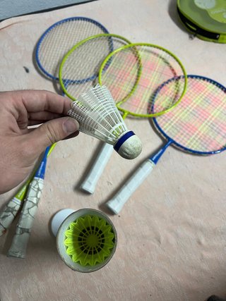 Kit 4 Raquetes Artengo + 7 Volantes