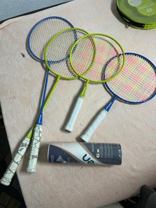 Kit 4 Raquetes Artengo + 7 Volantes