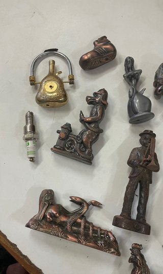 Mechero vintage figura gallo/pistola/caballito