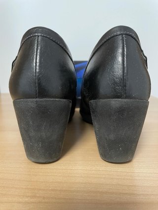Zapatos de tacón negros talla 39