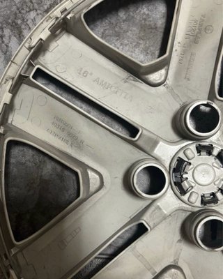 Tapacubos Renault (Set de 4) 16”