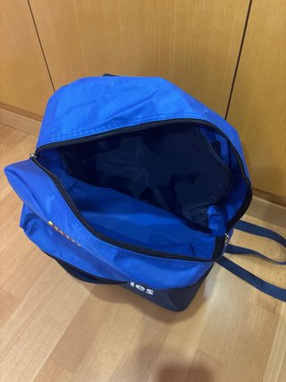 Mochila azul de entrenamiento