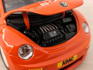 Bburago 1:18 VW New Beetle Cup 2000