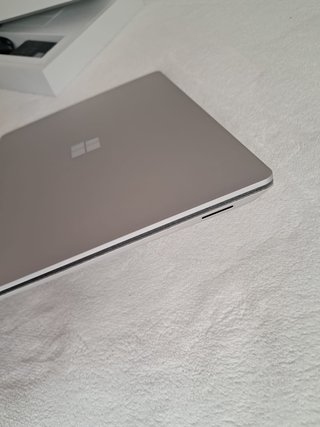 Microsoft Surface Laptop 2 Gris