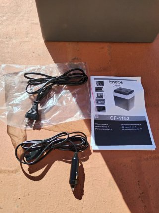 Nevera termoeléctrica 28L coche/camping Briebe
