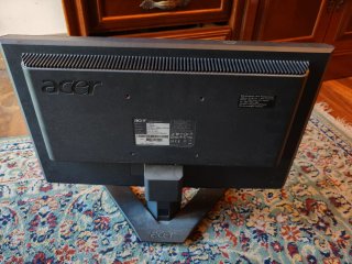 (URGENTE) Poco usado Pantalla Acer Negra