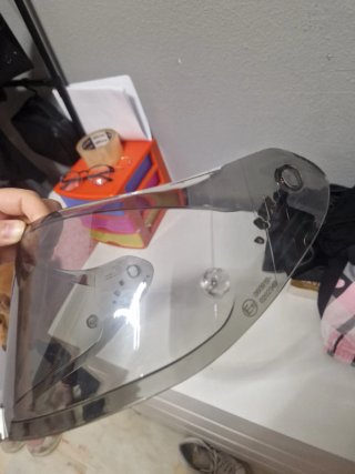 Visera ahumada Scorpion EXO R1 Con funda y nuevo