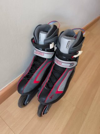 Patines en línea Decathlon Talla 42 + Protecciones