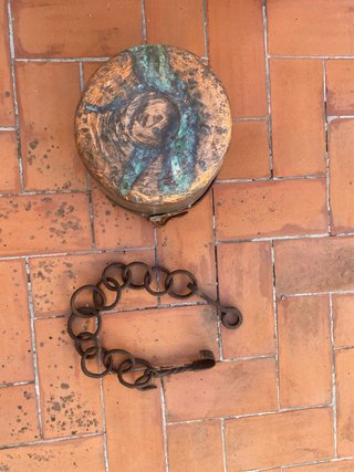 Caldero antiguo cobre/bronce con cadena de forja