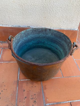 Caldero antiguo cobre/bronce con cadena de forja