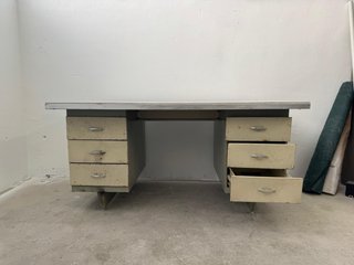 Escritorio Vintage Industrial Madera y Metal
