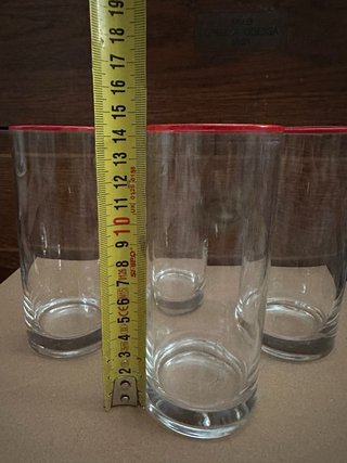 Set 4 Bicchieri Alti Rossi Trasparenti