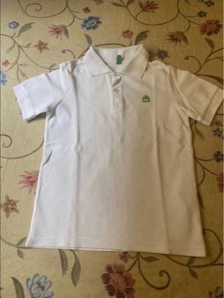 Lote Benetton: Polo Blanco y Camiseta 6/7 años