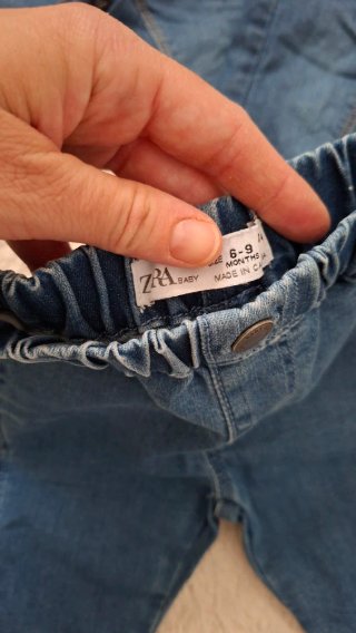 Ropa bebé 6-9 meses, vaqueros