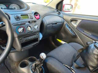 Toyota Yaris 2002TS sport