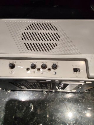 Mini TV Portátil Vintage JEAN CTV-400