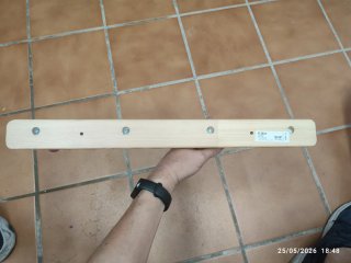 Appendiabiti Flisat Ikea in legno con 4 appendini