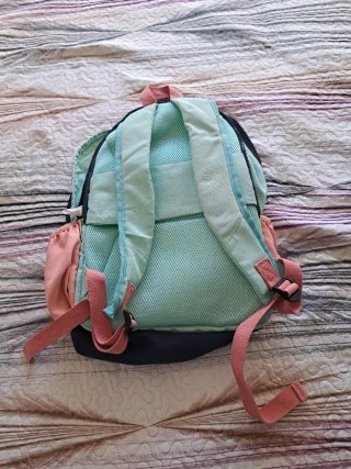 Mochila infantil con estampado divertido
