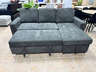 Muebles: Madera Maciza + 4 sillas Vanguardia .