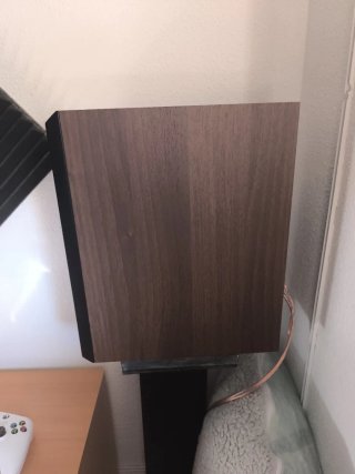 Pareja Altavoces Dynaudio Emit 20