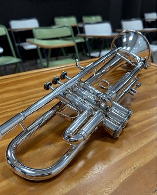 Trompeta Bach Stradivarius 43